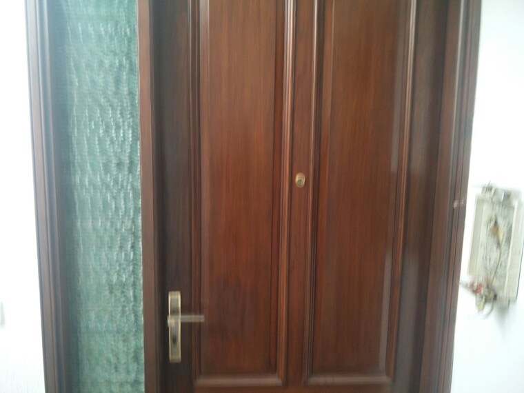 Bedroom, sector 15 2 Bedroom 112 Sq.Mt. Builder Floor In Sector 15 Noida 10452310