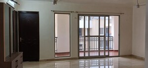 Room in 3 BHK Apartment at Eiffel Vivassa Estate, Bagiamau – for Rent