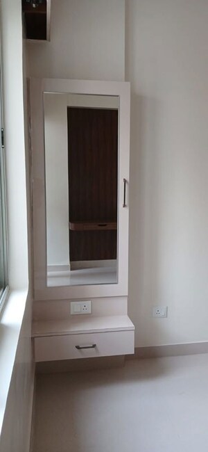 Room in 3 BHK Apartment at Eiffel Vivassa Estate, Bagiamau – for Rent