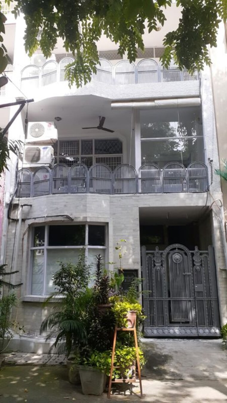 Exterior View, vasant vihar 4 Bedroom 1800 Sq.Ft. Builder Floor In Vasant Vihar Delhi 10452330