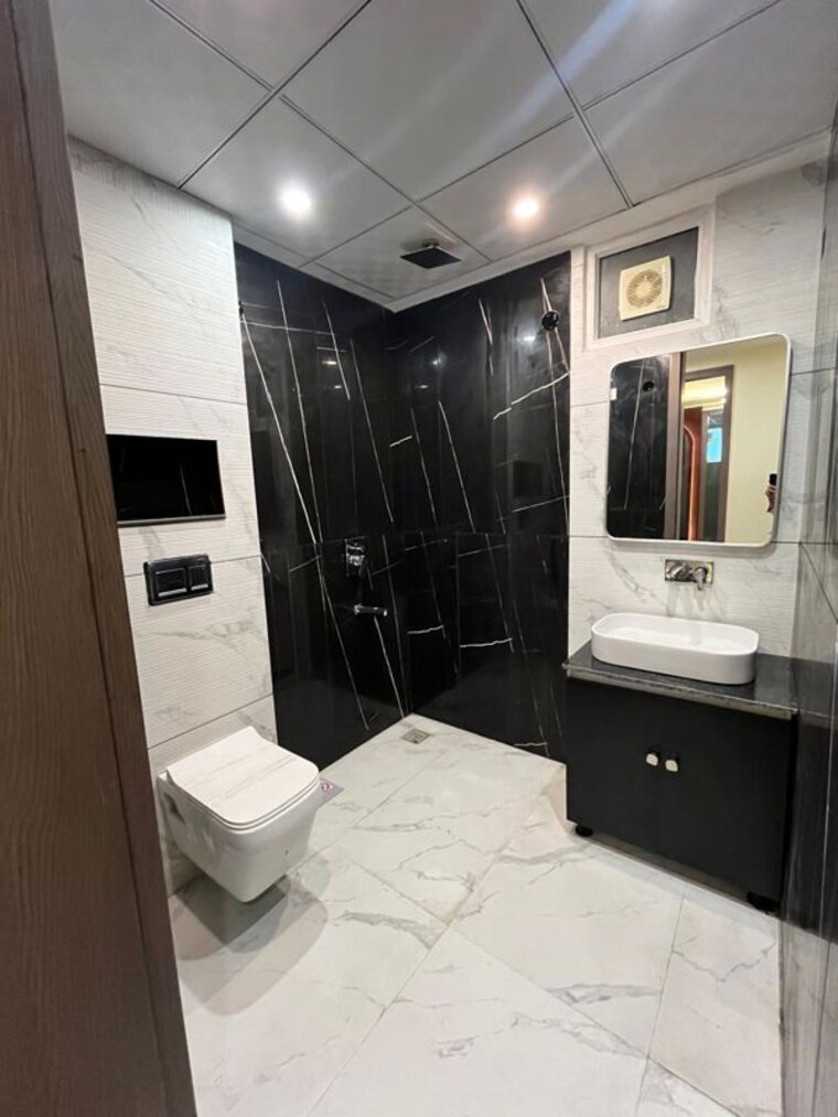 Bathroom, atam nagar 3 Bedroom 2288 Sq.Ft. Apartment In Atam Nagar Ludhiana 10452321