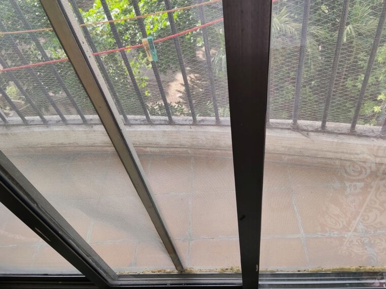 Balcony, everest-world-morning-glory-chs-ltd 2.5 Bedroom 750 Sq.Ft. Apartment In Kolshet Road Thane 10452351