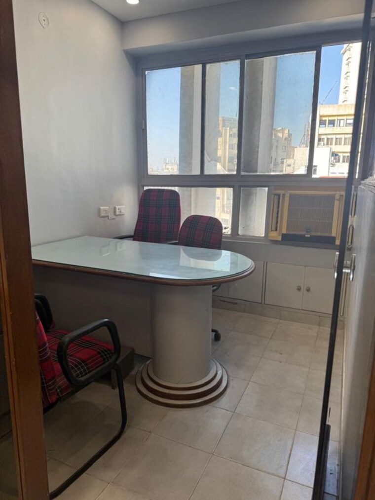 Bathroom, connaught place Commercial Office Space 850 Sq.Ft. In Connaught Place Delhi 10452380