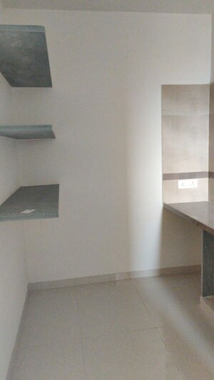 Room in 3 BHK Apartment at 42 Parkview, Science City – for Rent