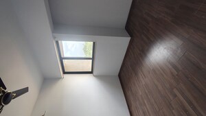 Room in 1.5 BHK Apartment at Lodha Lakeshore Greens, Dombivli East – for Rent