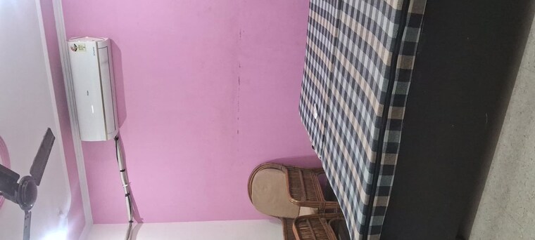Bedroom, sarita vihar 1 Bedroom 700 Sq.Ft. Apartment In Sarita Vihar Delhi 10452399