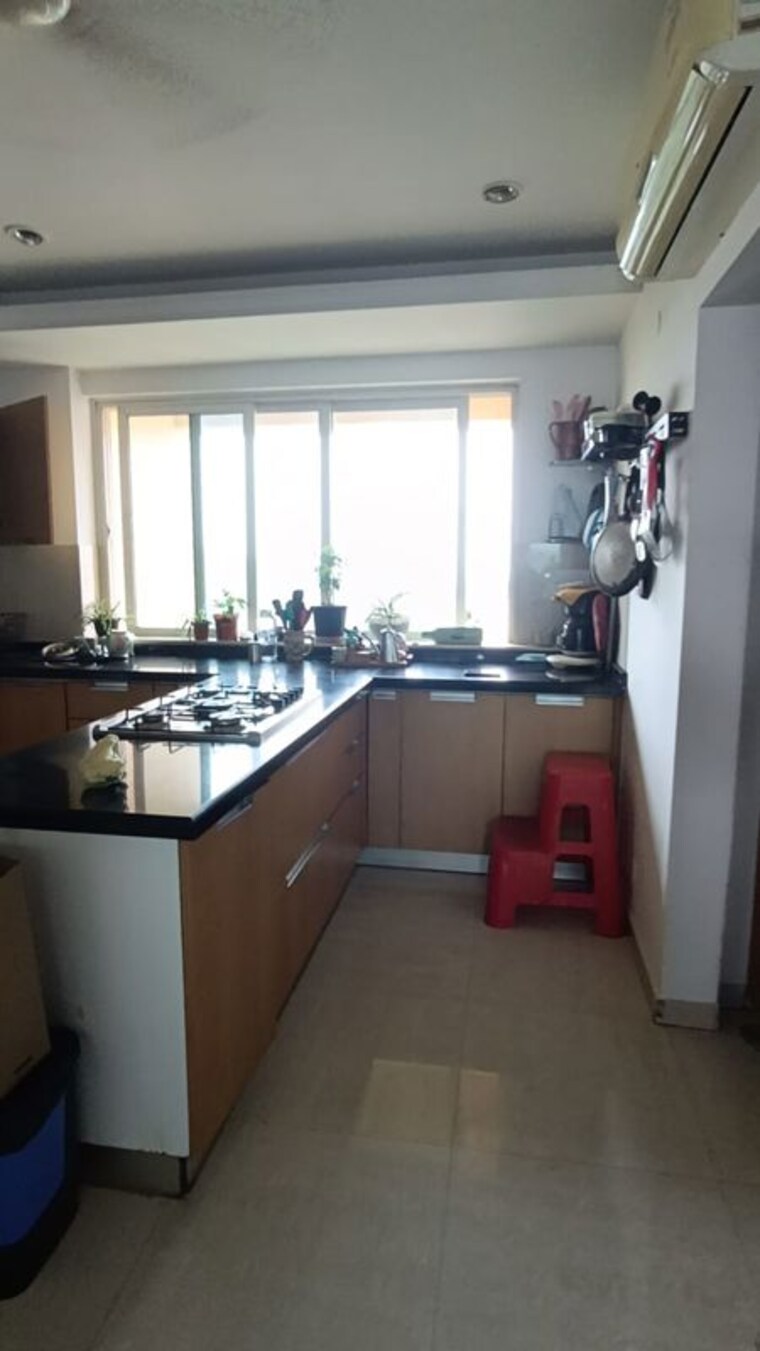 Kitchen, hiranandani-gardens-tivoli 4 Bedroom 4500 Sq.Ft. Apartment In Powai Mumbai 10452405