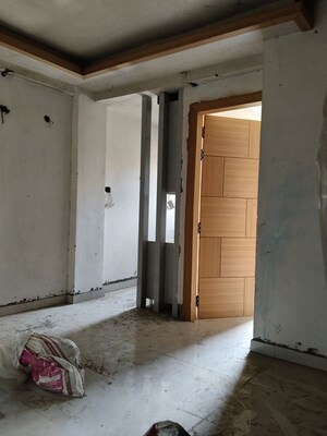 Building Lobby in 1 BHK Builder Floor at Sector 73 – for Sale