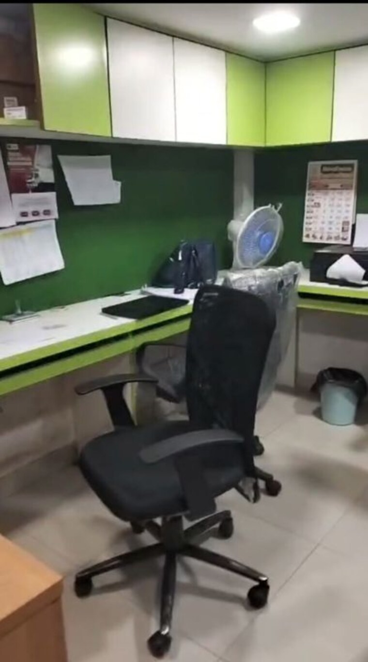 Team Area, haware-fantasia Commercial Office Space 247 Sq.Ft. In Vashi Sector 28 Navi Mumbai 10450068