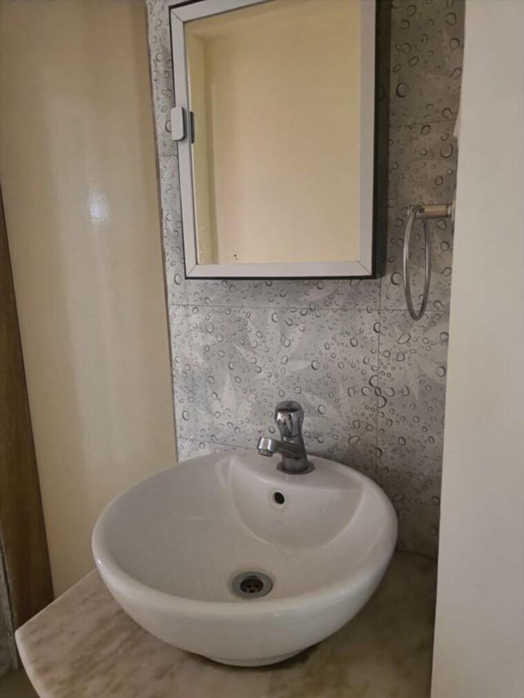 Bathroom, angal-palazzo-apartment 3 Bedroom 1500 Sq.Ft. Apartment In Balewadi Pune 10452428