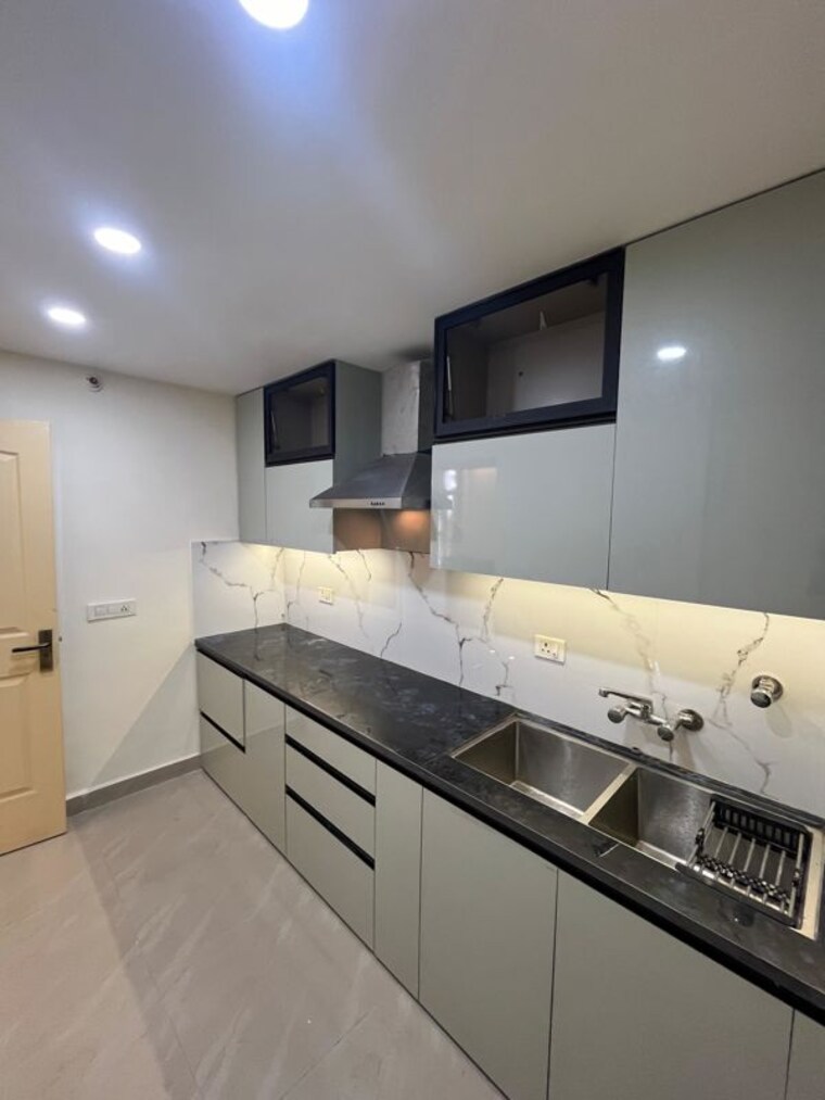 Kitchen, city-pride-zirakpur 2 Bedroom 1800 Sq.Ft. Apartment In Ambala Highway Zirakpur 10452434