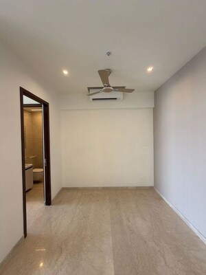 Room in 3 BHK Apartment at Adani Ten BKC, Bandra East – for Rent