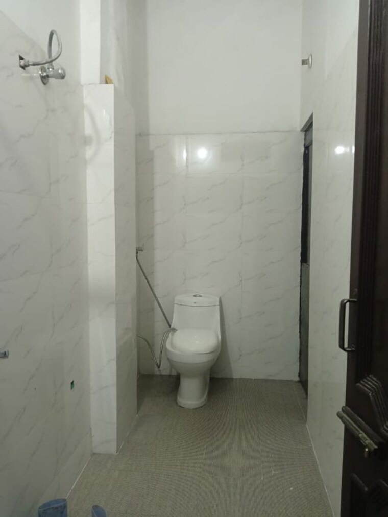 Bathroom, sector 10 3 Bedroom 1800 Sq.Ft. Builder Floor In Sector 10 Panchkula 10452450