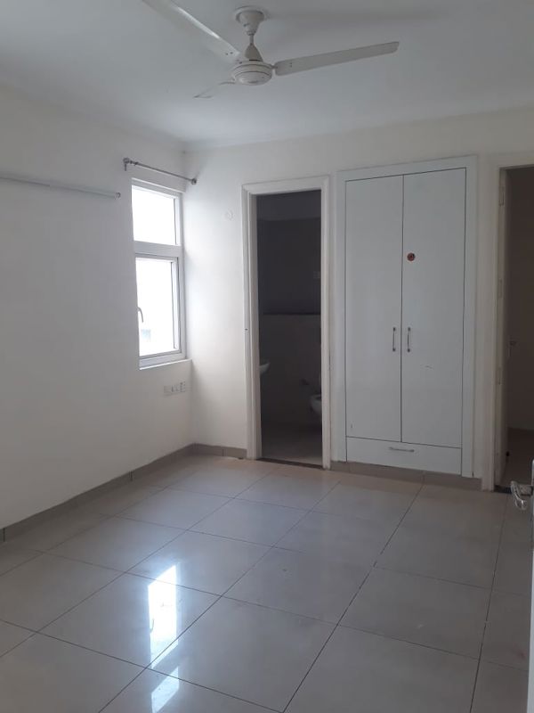 3 BHK 1460 Sq.Ft. Apartment in Motiaz Royal Citi