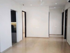 Room in 4 BHK Apartment at Adani Ten BKC, Bandra East – for Rent