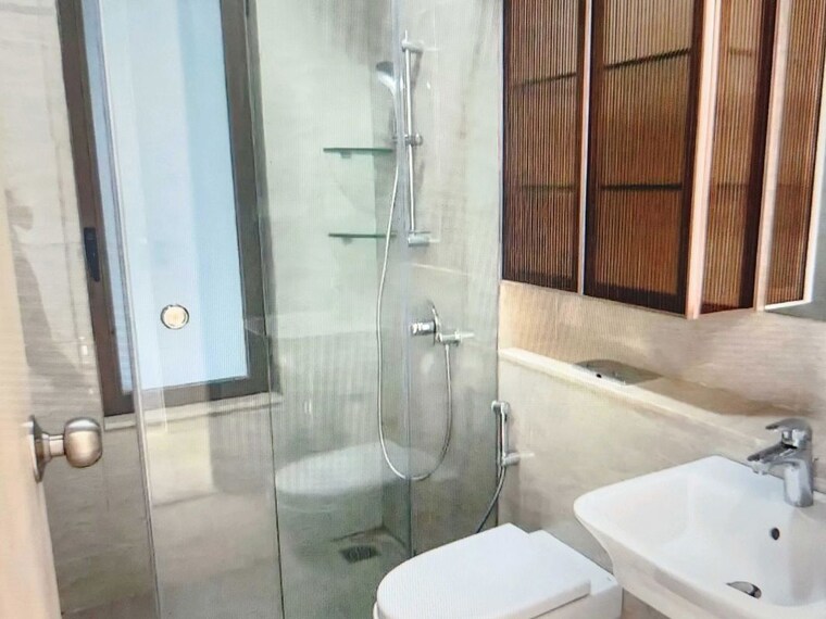 Bathroom, adani-ten-bkc 4 Bedroom 1690 Sq.Ft. Apartment In Bandra East Mumbai 10452486