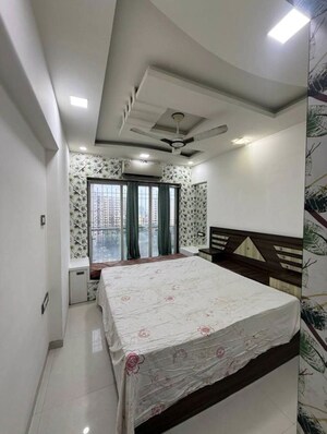 Bedroom in 2 BHK Apartment at Divyam Heights, Andheri West – for Rent