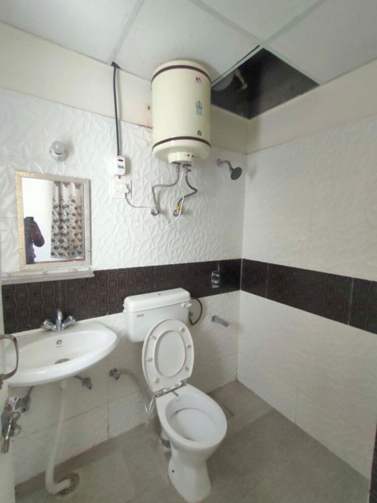 Team Area, nk-sharma-savitry-greens 1 Bedroom 450 Sq.Ft. Apartment In Lohgarh Zirakpur 10452492