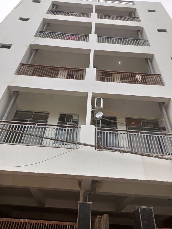 1 BHK + Pooja Room,Extra Room 1000 Sq.Ft. Apartment in Sarin Farm CHS