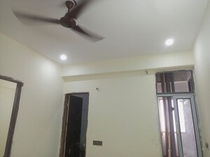 Furnished Amenities in 1 BHK Apartment at Sarin Farm CHS, Habibpur – for Rent