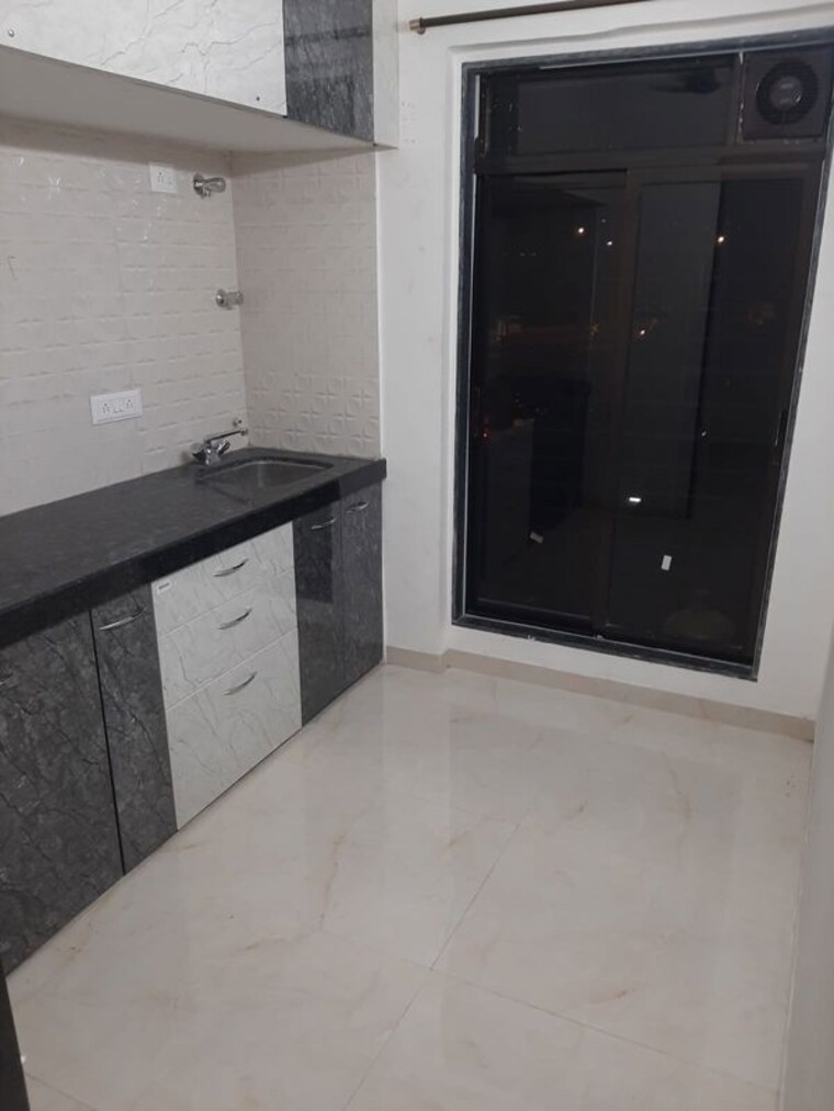 Kitchen, parel 1 Bedroom 480 Sq.Ft. Apartment In Parel Mumbai 10452527