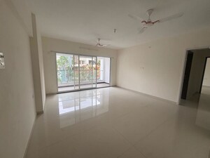 Room in 3 BHK Apartment at Makwana Ishanand, Wanowrie – for Rent