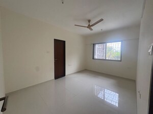 Room in 3 BHK Apartment at Makwana Ishanand, Wanowrie – for Rent