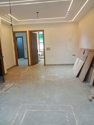 Room in 3 BHK Builder Floor at Janakpuri – for Sale