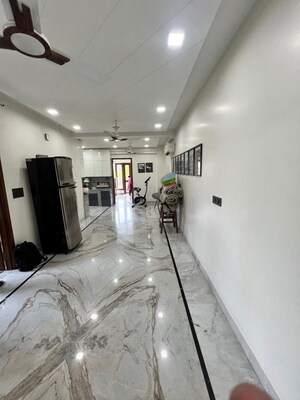 2 BHK Builder Floor For Rent in Naraina