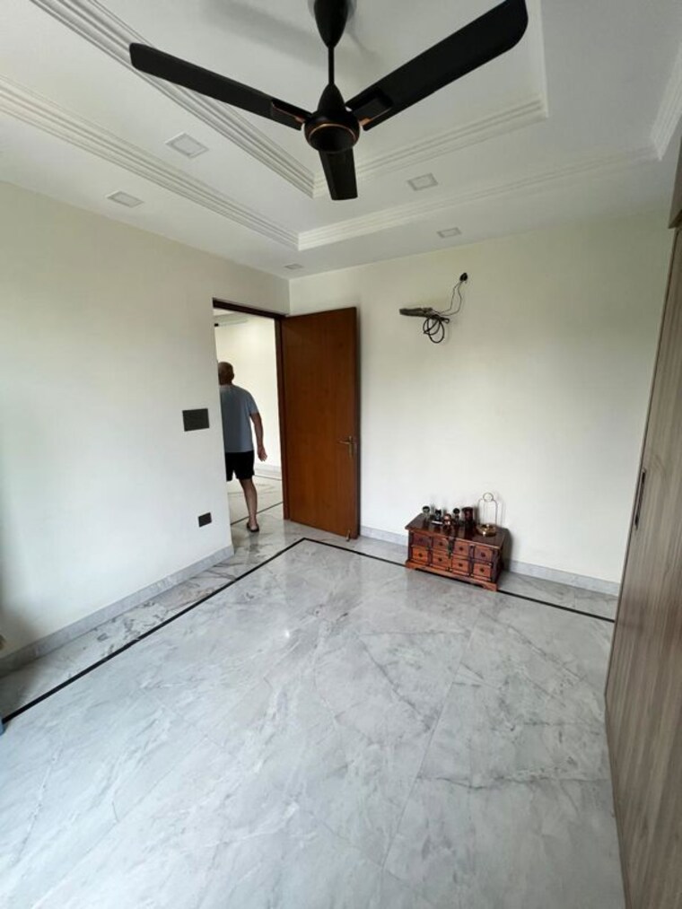 Room, naraina 2 Bedroom 125 Sq.Yd. Builder Floor In Naraina Delhi 10452563