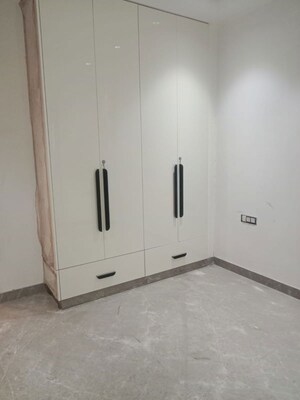 Room in 3 BHK Builder Floor at Janakpuri – for Sale