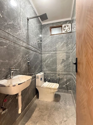 Bathroom in 3 BHK Builder Floor at Govindpuri – for Rent