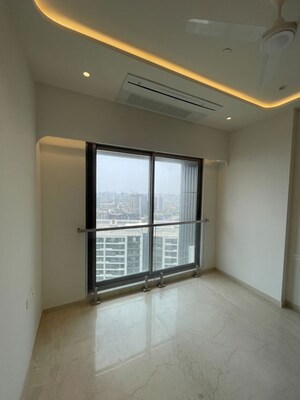 Room in 3 BHK Apartment at Adani Ten BKC, Bandra East – for Rent