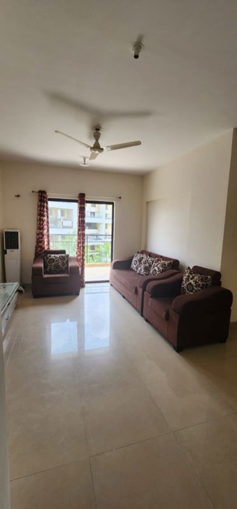 Living Room, kalpataru-splendour 2 Bedroom 900 Sq.Ft. Apartment In Wakad Pune 10452605