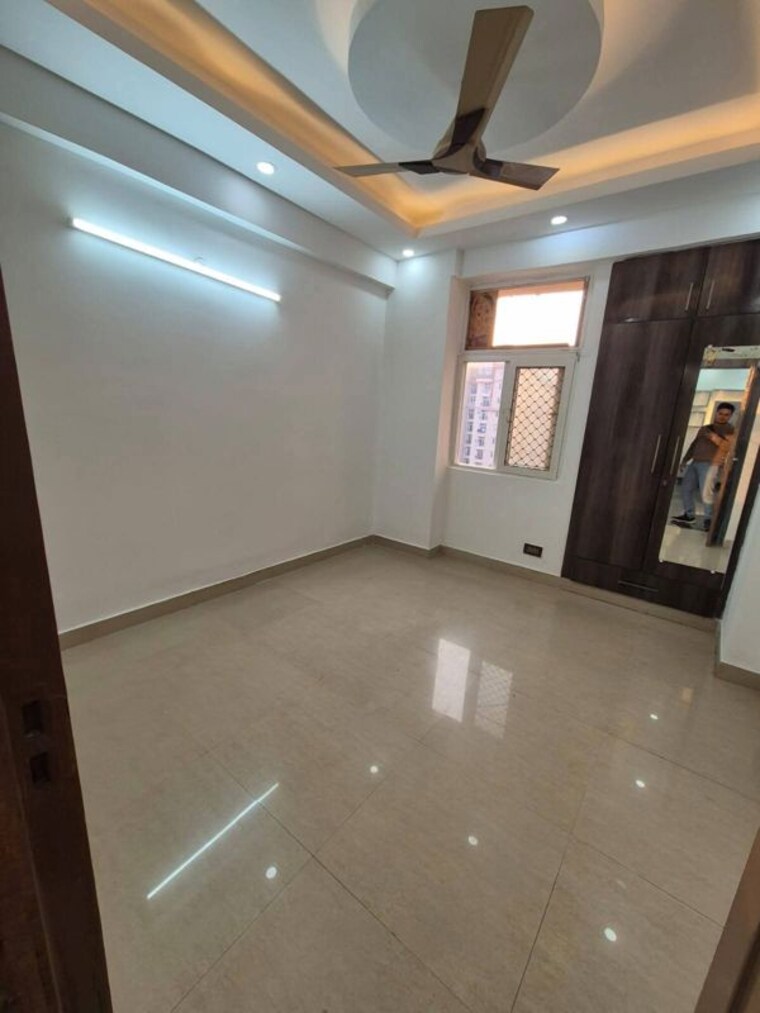 Room, trident-embassy-reso 2.5 Bedroom 950 Sq.Ft. Apartment In Sector 1 Greater Noida Greater Noida 10452639