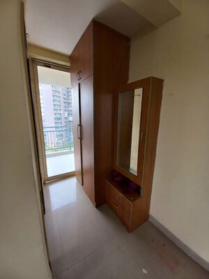 Room in 2 BHK Apartment at ILD Greens, Sector 37c – for Rent