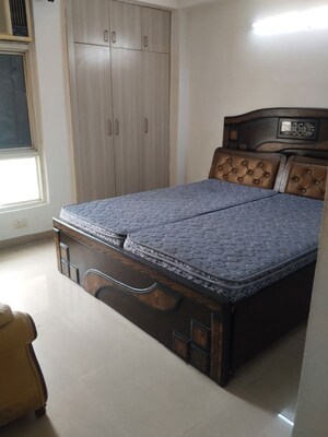 Bedroom in 2 BHK Apartment at Supertech Cape Town, Sector 74 – for Rent