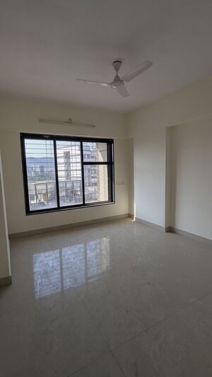 Room in 3 BHK Apartment at Neelyog Monarch, Ghatkopar East – for Rent