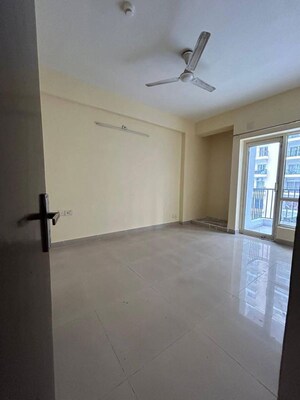 2 BHK Apartment For Rent in Nirala Greenshire, Sector 2 Greater Noida