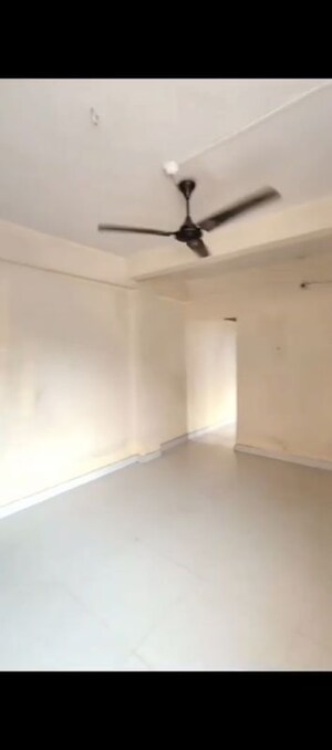 Room in 1 BHK Apartment at Kk Market – for Rent