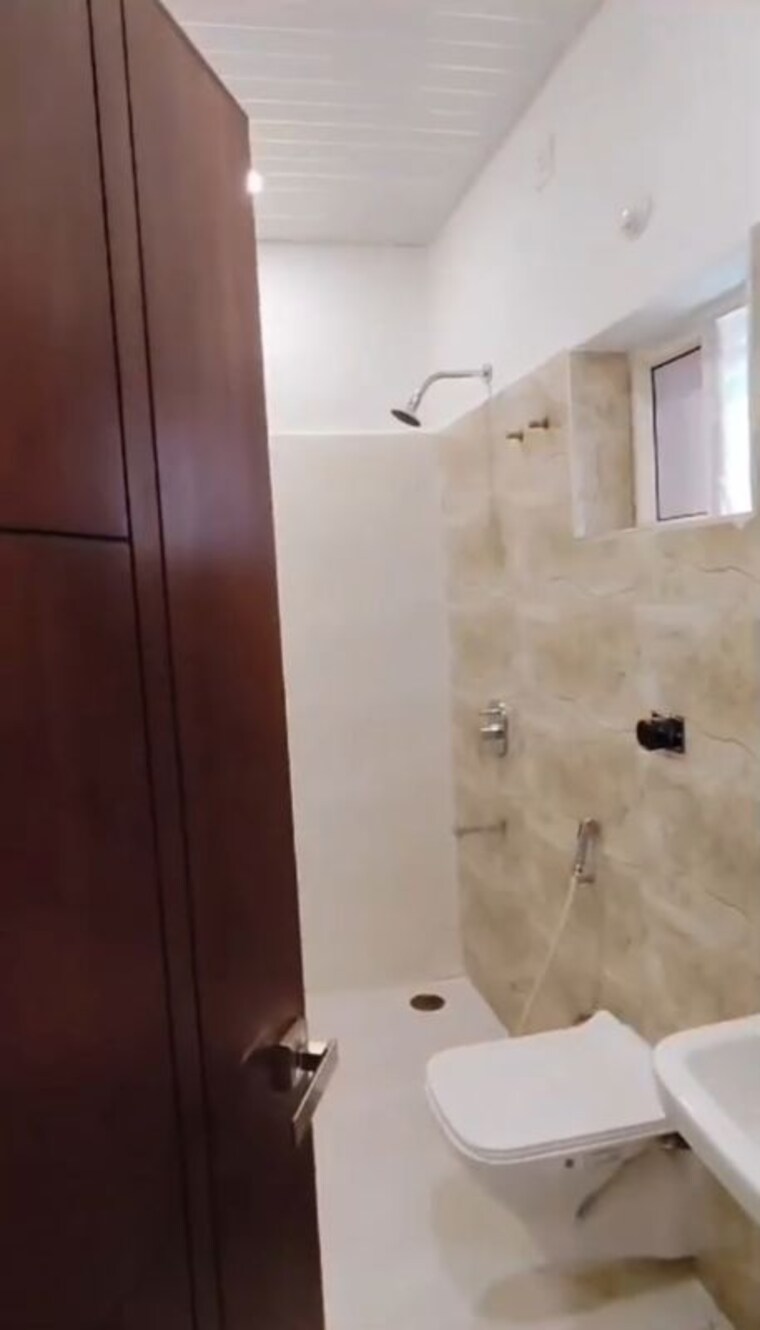 Bathroom, apr-praveens-golden-leaf 4 Bedroom 200 Sq.Yd. Villa In Toroor Hyderabad 10452705