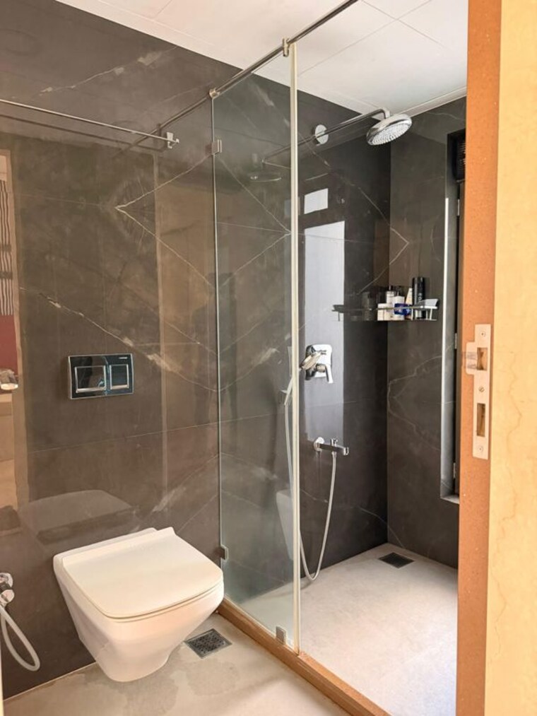 Bathroom, dedhia-estate 3 Bedroom 25000 Sq.Ft. Apartment In Matunga East Mumbai 10452750