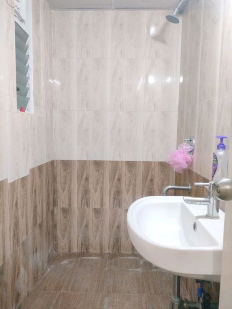 Bathroom, confident-oxygen 3 Bedroom 1087 Sq.Ft. Apartment In Sarjapur Road Bangalore 10452727