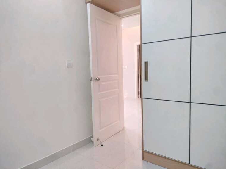 Bathroom, confident-oxygen 3 Bedroom 1087 Sq.Ft. Apartment In Sarjapur Road Bangalore 10452727