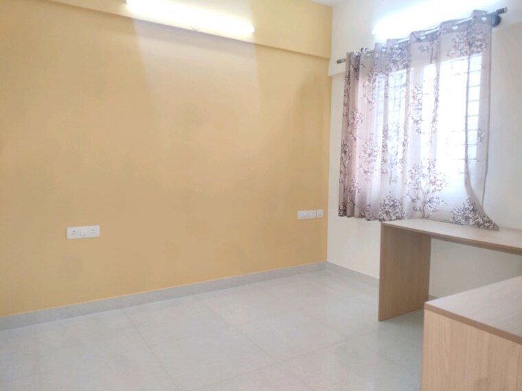 Room, confident-oxygen 3 Bedroom 1087 Sq.Ft. Apartment In Sarjapur Road Bangalore 10452727