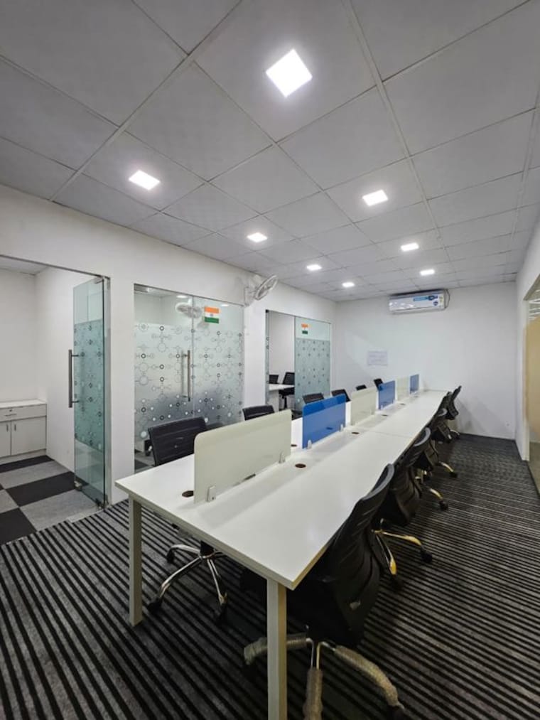 Team Area, sector 63 Commercial Office Space 800 Sq.Ft. In Sector 63 Noida 10452620