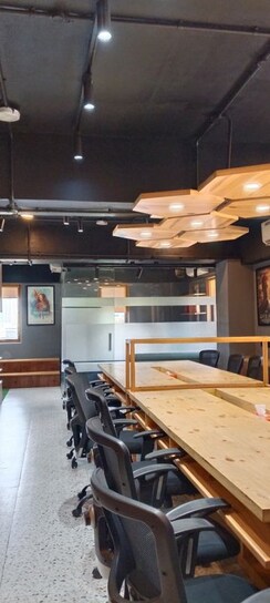 Office Space For Rent in DLH Kailash