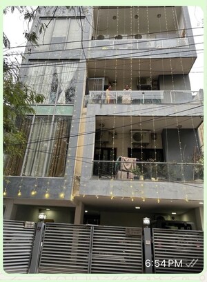 3 BHK Builder Floor For Sale in Sushant Lok I