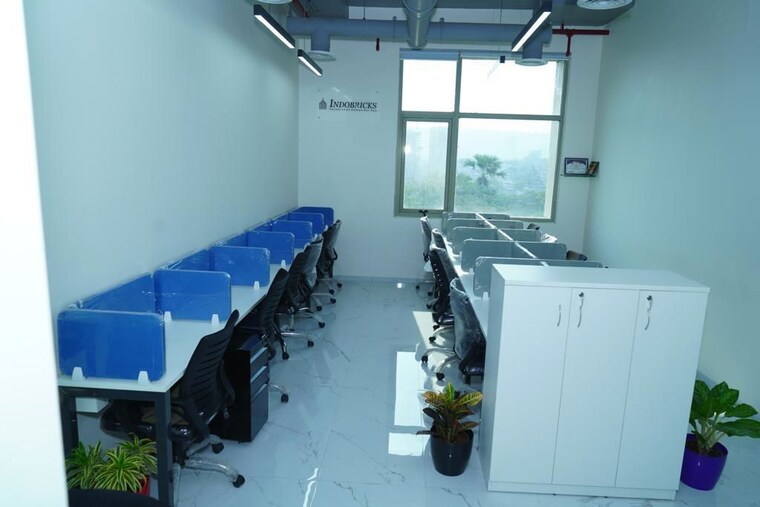 Team Area, lodha-supremus-kolshet-road Commercial Office Space 800 Sq.Ft. In Kolshet Road Thane 10452822