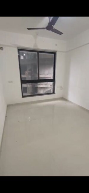 Room in 2 BHK Apartment at Sunteck City Avenue 2, Goregaon West – for Rent